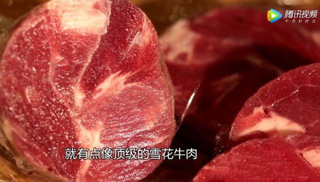 次品牛肉+膠水=合成牛排？新聞曝光“拼接肉”已是全球現象