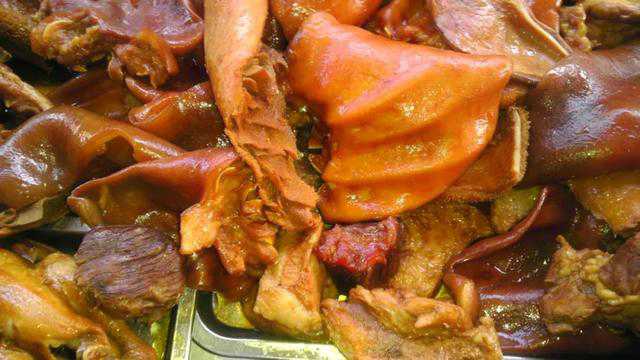 阜陽(yáng)一鹵菜店兩老板為讓鹵肉鮮亮超限量添加食品添加劑被判刑！