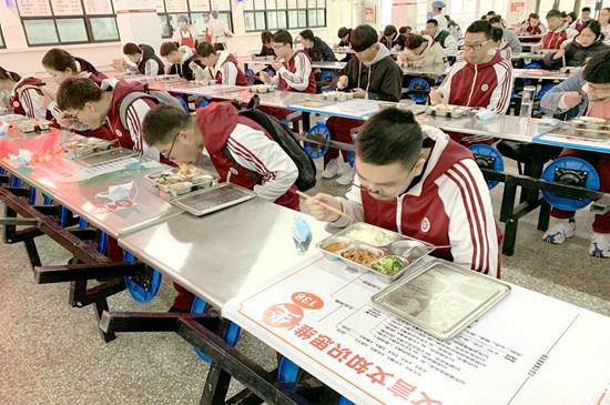 鄭州上街區從嚴從細筑牢校園食品安全“防疫墻”