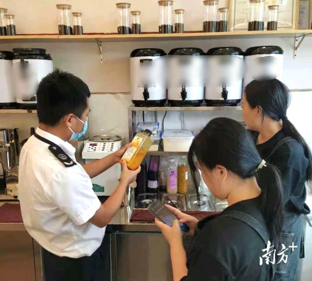 一些網(wǎng)紅飲品食品添加劑超范圍 15家茶飲單位被立案調查